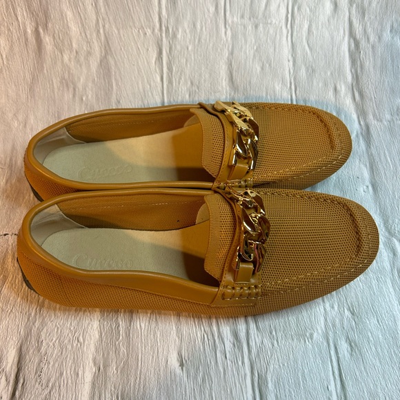 cuccoo Shoes - Cuccoo loafer shoe- Euro size 39 US size 8